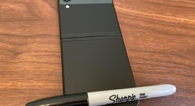 Good
													Samsung Galaxy Z Flip3 5G - Unlocked, Black, 256 GB, 8 GB, SM-F711U1, photo 4 of 6