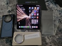 Honor Magic V5