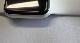 Good
													Apple Watch Series 6 40mm - Unlocked, Silver, A2293 - Cellular, Aluminum, photo 3 of 6