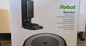 New
													iRobot Roomba i3 Plus, photo 2 of 2