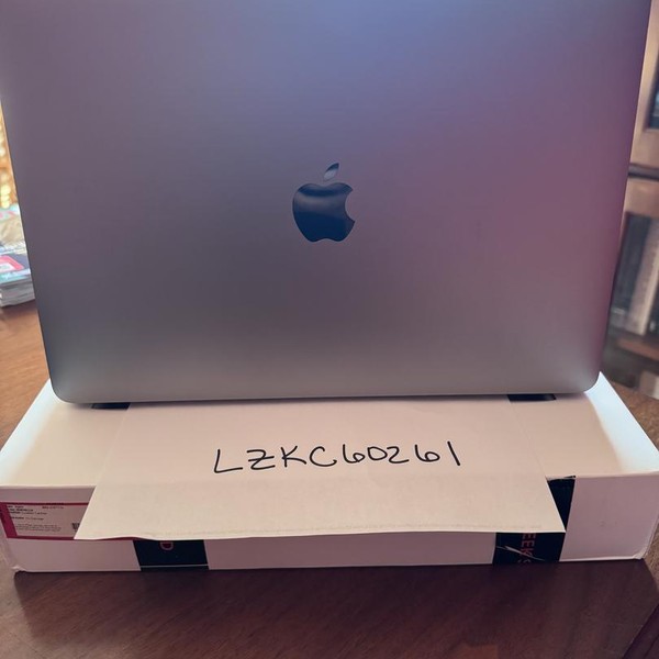 MacBook Pro 2020 - 13 inch - 512 GB, Silver, 16 GB, Intel Core i5