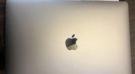 Good
													MacBook Pro 2020 - 13" - I5, Silver, 512 GB, 16 GB, photo 3 of 10