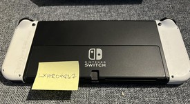 Good
													Nintendo Switch - OLED - White, 64 GB, photo 4 of 9