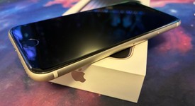 Mint
													Apple iPhone SE 3rd Gen 2022 - Unlocked, Starlight, 128 GB, A2595, photo 5 of 12