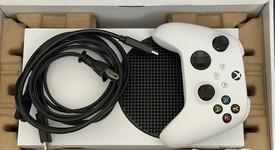 Mint
													Xbox Series S (2020) - White, 512 GB, photo 3 of 6