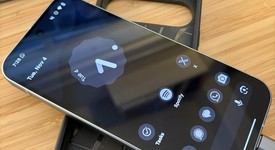 Mint
													Google Pixel 9 - T-Mobile, Wintergreen, 128 GB, 12 GB, G2YBB, photo 5 of 5