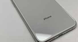 Mint
													Apple iPhone Xs - Unlocked, Silver, 64 GB, A1920, photo 3 of 8