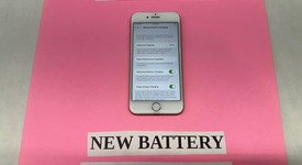 Good
													Apple iPhone 8 - Unlocked, Gold, 64 GB, A1863, photo 3 of 14