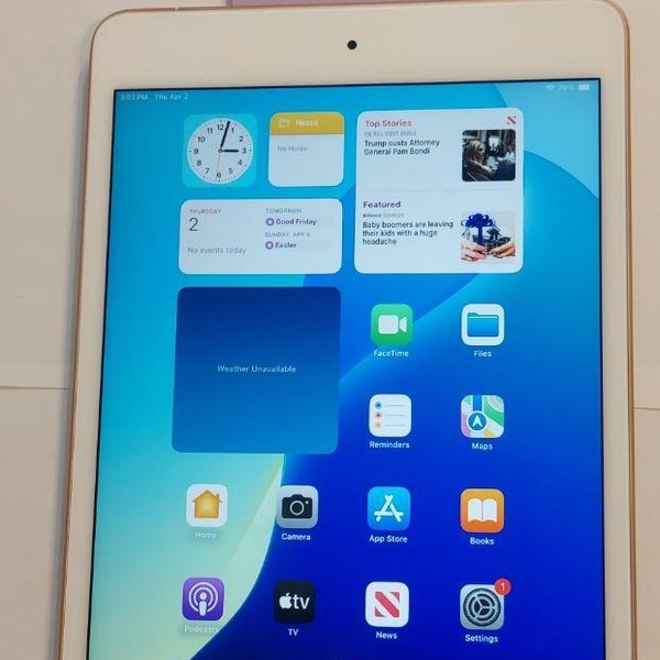 Apple iPad Mini 5th Gen - Unlocked, 64 GB, Gold