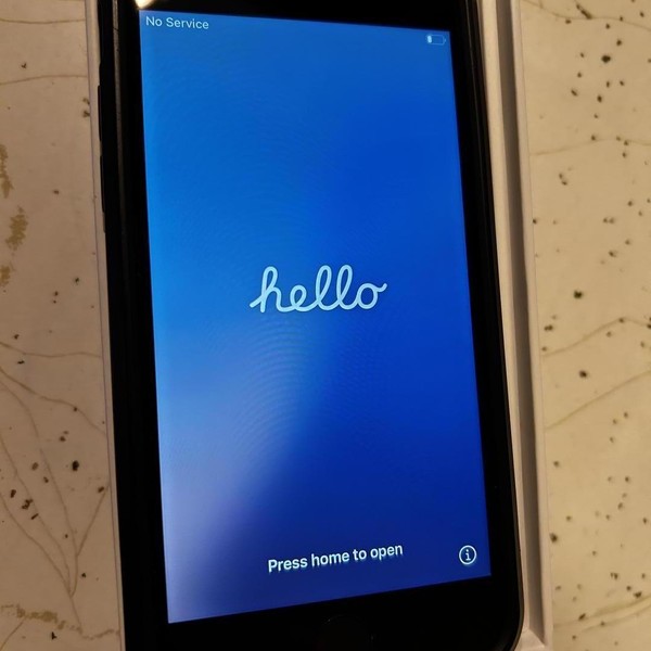 Apple iPhone SE 2nd Gen 2020 - Unlocked, 64 GB, Black, A2275