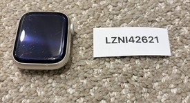 Fair
													Apple Watch Series 7 41mm - Starlight, A2473 - GPS, Aluminum, photo 3 of 5