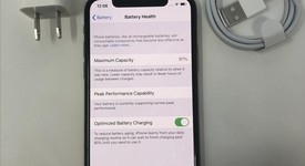 Good
													Apple iPhone Xs - Unlocked, Gold, 256 GB, A1920, photo 1 of 4