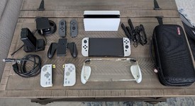 Good
													Nintendo Switch - OLED - Black, 64 GB, Super Smash Bros., photo 1 of 3