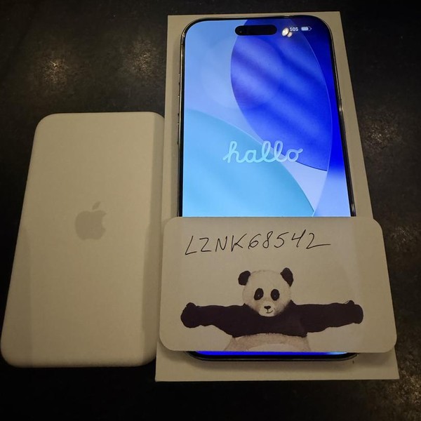 Apple iPhone Air - Unlocked, 256 GB, Cloud White, A3260