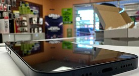 Good
													Apple iPhone 14 - Unlocked, Midnight, 128 GB, A2649, photo 4 of 8