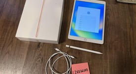 Good
													Apple iPad 8th Gen - Wi-Fi, Gold, 32 GB, A2270, photo 2 of 7
