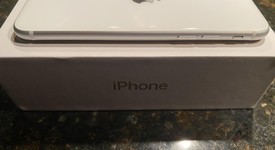 Mint
													Apple iPhone SE 2nd Gen 2020 - Other, White, 128 GB, photo 3 of 11