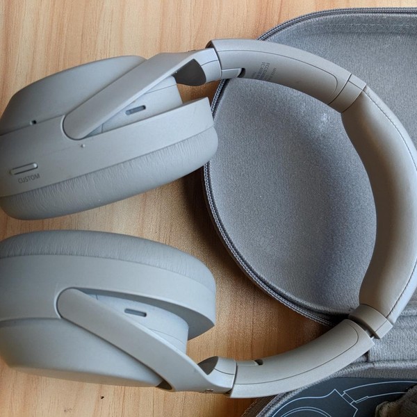 Sony WH-1000XM4 - Silver