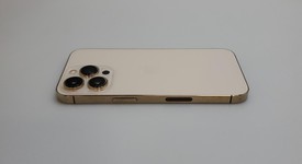 Good
													Apple iPhone 13 Pro - Unlocked, Gold, 128 GB, A2483, photo 3 of 7