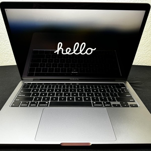 MacBook Pro 2020 - 13 inch - 512 GB, Gray, 8 GB, Apple M1