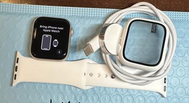 Good
													Apple Watch SE 2nd Gen 40mm - Starlight, A2722 - GPS, Aluminum, photo 5 of 52