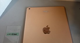 Fair
													Apple iPad 6th Gen - Wi-Fi, Gold, 128 GB, A1893, photo 3 of 5