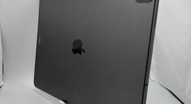 Good
													Apple iPad Pro 12.9" 4th Gen 2020 - Unlocked, Gray, 256 GB, A2069, photo 2 of 6