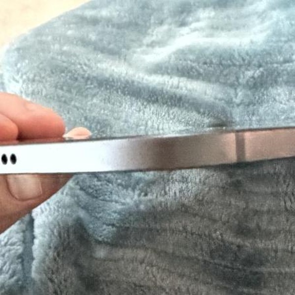 Apple iPad Pro 13 inch (M4) 2024 - Unlocked, 256 GB, Black, 8 GB, A2926, Standard Glass