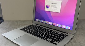 Good
													MacBook Air 2017 - 13" - I5, Silver, 128 GB, 8 GB, photo 4 of 10