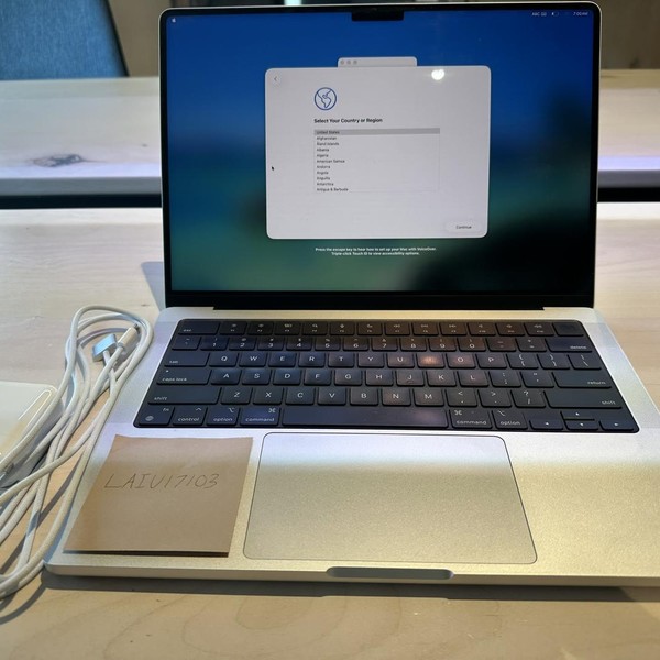 MacBook Pro 2024 - 14 inch - 512 GB, Silver, 24 GB, Apple M4 Pro 12-core