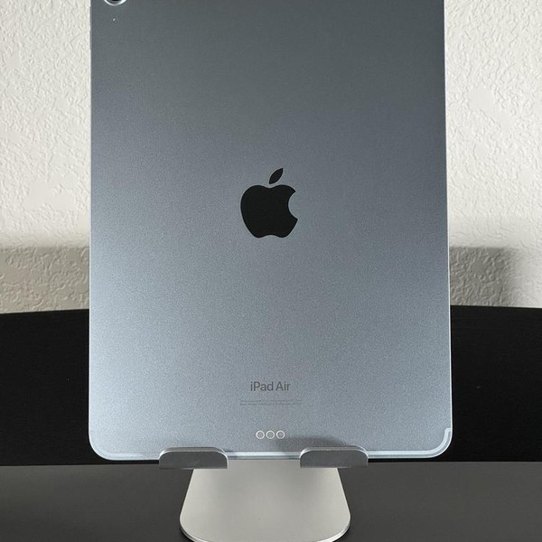 Apple iPad Air 11 inch (M2) 2024 - Unlocked, 512 GB, Blue, A2903