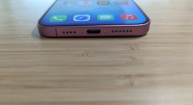 Good
													Apple iPhone 16 Plus - Unlocked, Pink, 128 GB, A3082, photo 3 of 12