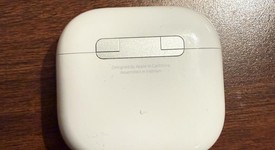 Used
													Apple AirPods 4th Gen - Active Noise Cancellation, photo 3 of 6