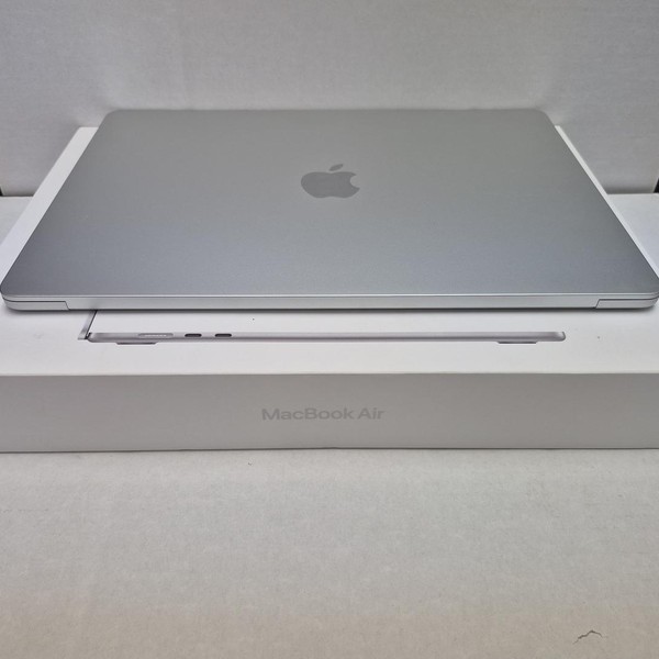 MacBook Air 2026 (M5) - 15 inch - 1 TB, Silver, 24 GB, Apple M5 10-Core (10-core GPU)