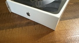 New
													Apple iPad Air 5th Gen - Unlocked, Gray, 64 GB, A2589, photo 2 of 4