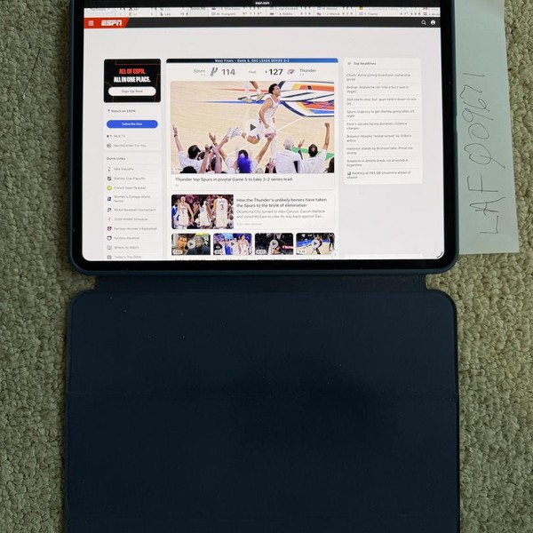 Apple iPad Pro 13 inch (M4) 2024 - Unlocked, 512 GB, Black, 8 GB, A2926, Standard Glass