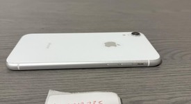 Mint
													Apple iPhone Xr - Unlocked, White, 64 GB, A1984, photo 4 of 8