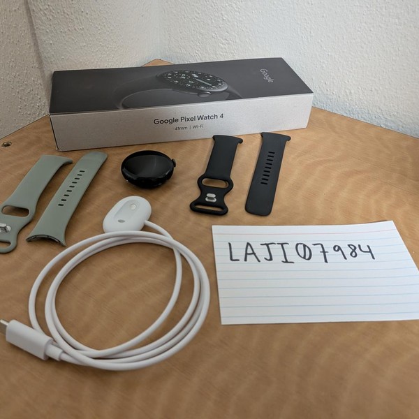 Google Pixel Watch 4 - Wi-Fi, Black, 41mm, Wi-Fi