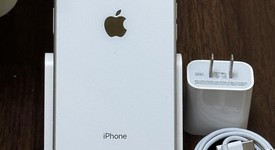 Good
													Apple iPhone Xr - Unlocked, White, 64 GB, A1984, photo 1 of 8