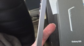 Mint
													Samsung Galaxy S25 - AT&T, Silver Shadow, 256 GB, 12 GB, SM-S931U, photo 3 of 6