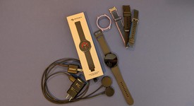 Mint
													Samsung Galaxy Watch5 - Unlocked, Graphite, 44mm, photo 1 of 5