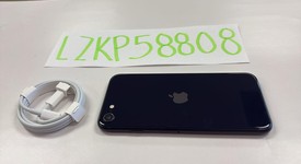 Mint
													Apple iPhone SE 3rd Gen 2022 - Unlocked, Midnight, 64 GB, A2595, photo 6 of 6