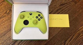 Good
													Xbox Wireless Controller (2020) - Yellow, Electric Volt, photo 1 of 1