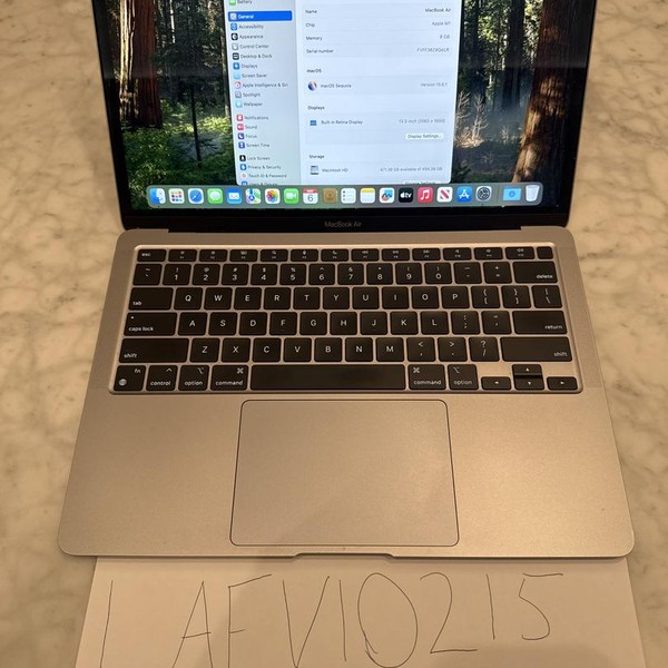 MacBook Air 2020 - 13 inch - 256 GB, Silver, 8 GB, Apple M1