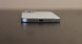 Mint
													Apple iPhone 15 - Unlocked, Green, 128 GB, A2846, photo 4 of 9