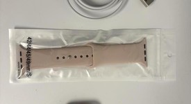 Mint
													Apple Watch Series 10 42mm - AT&T, Rose Gold, A3001 - Cellular, Aluminum, photo 1 of 4