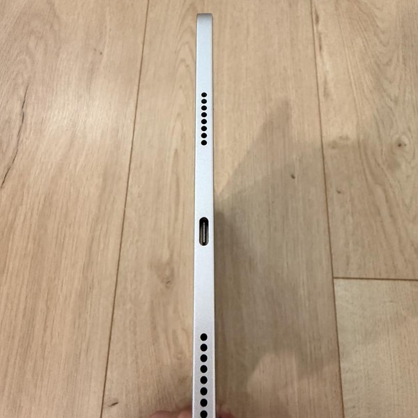 Apple iPad Pro 11 inch 4th Gen 2022 - Wi-Fi, 256 GB, Silver