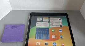 Good
													Apple iPad 9th Gen - Unlocked, Silver, 64 GB, A2603, photo 1 of 5