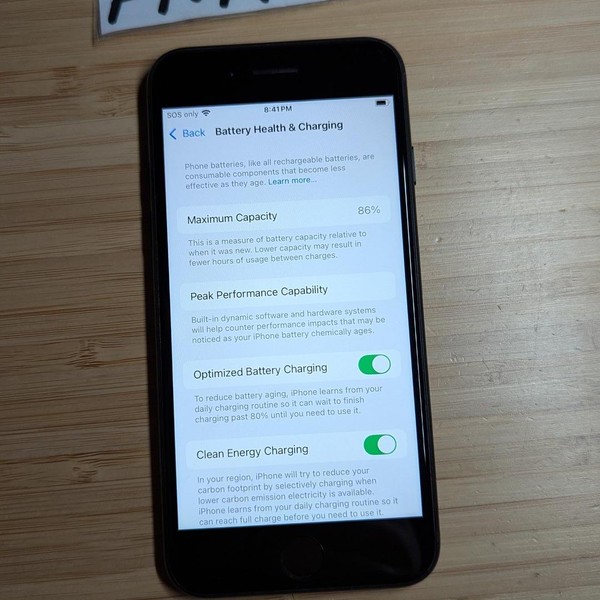 Apple iPhone SE 3rd Gen 2022 - Unlocked, 128 GB, Midnight, A2595