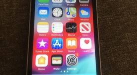 Good
													Apple iPhone SE 1st Gen 2016 - AT&T, Grey, 32 GB, A1662, Prepaid, photo 4 of 7